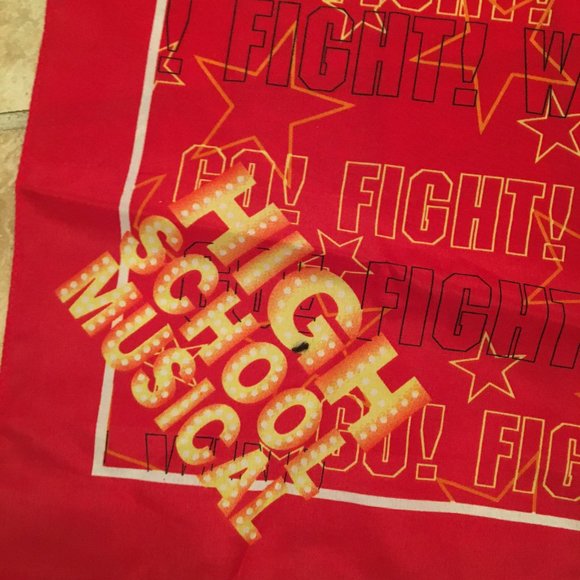 Like NEW High School Musical souvenir scarf - Picture 5 of 6